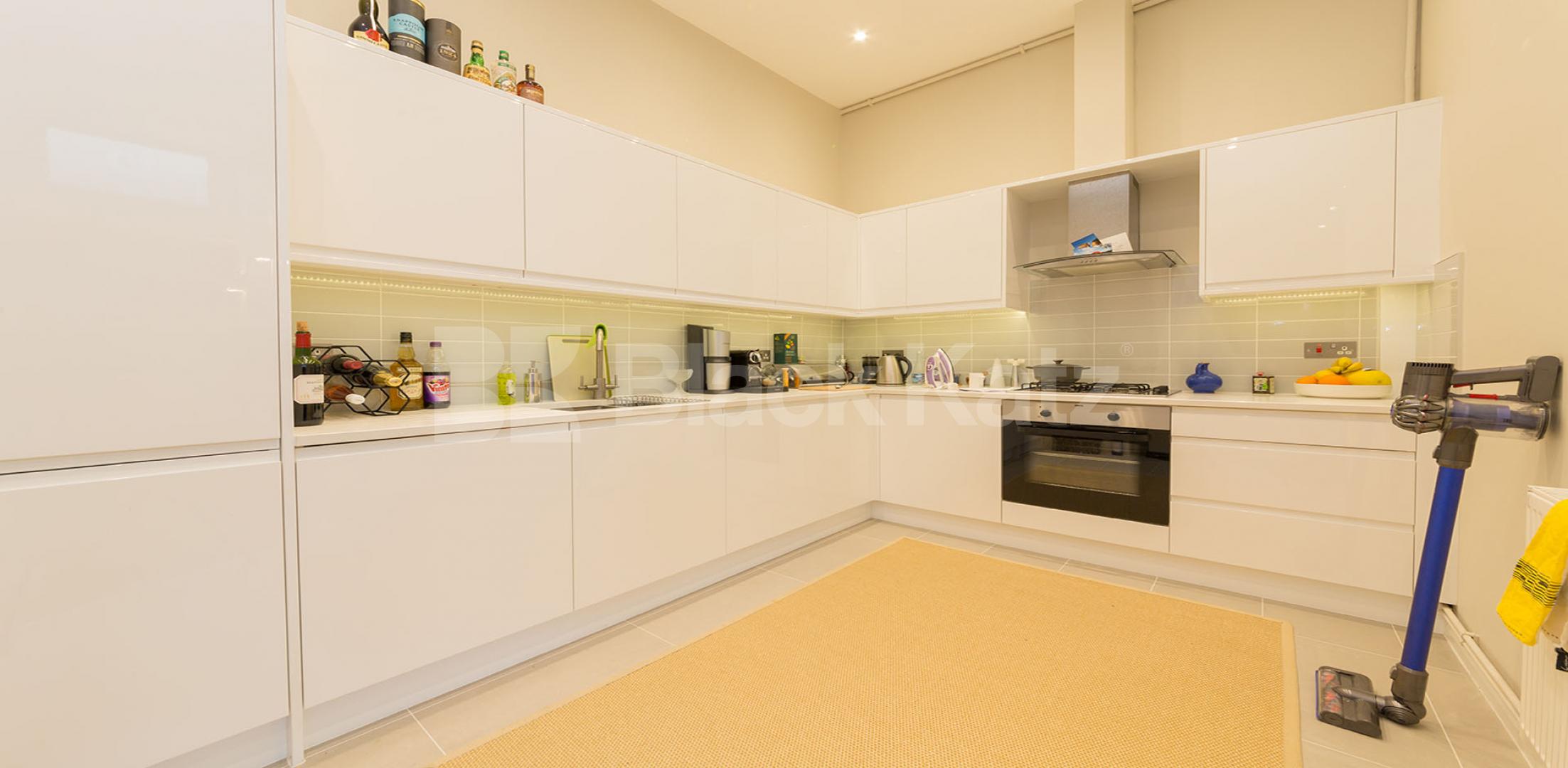 			WAREHOUSE CONVERSION IN ANGEL-OLD STREET-SHOREDITCH, 1 Bedroom, 1 bath, 1 reception Flat			 EAGLE HOUSE-EAGLE WHARF ROAD, ANGEL-OLD STREET-SHOREDITCH